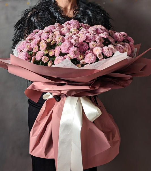 Unforgettable Moments with Sweet Chrysanthemum Bouquet