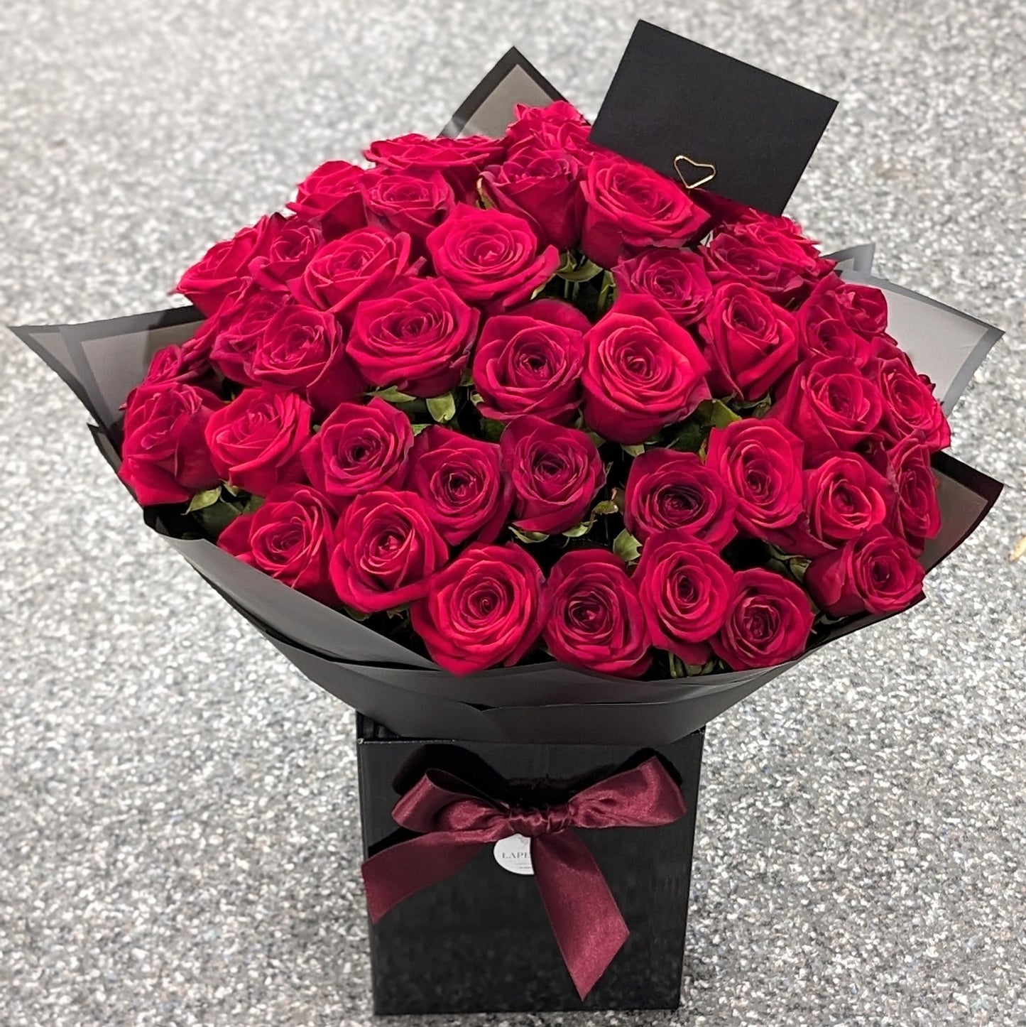 Grand Luxe – 50 Premium Red Roses