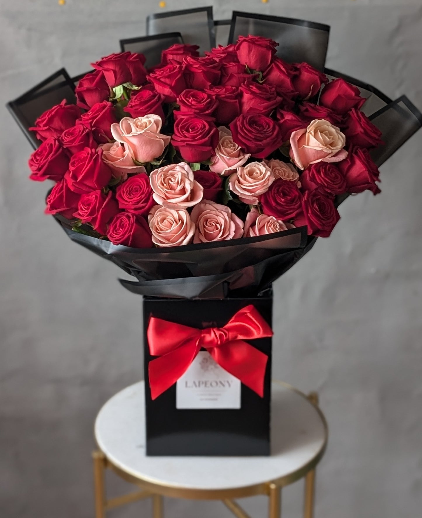 Radiant Bliss: Premium Red & Pink Rose Face Fronting Bouquet